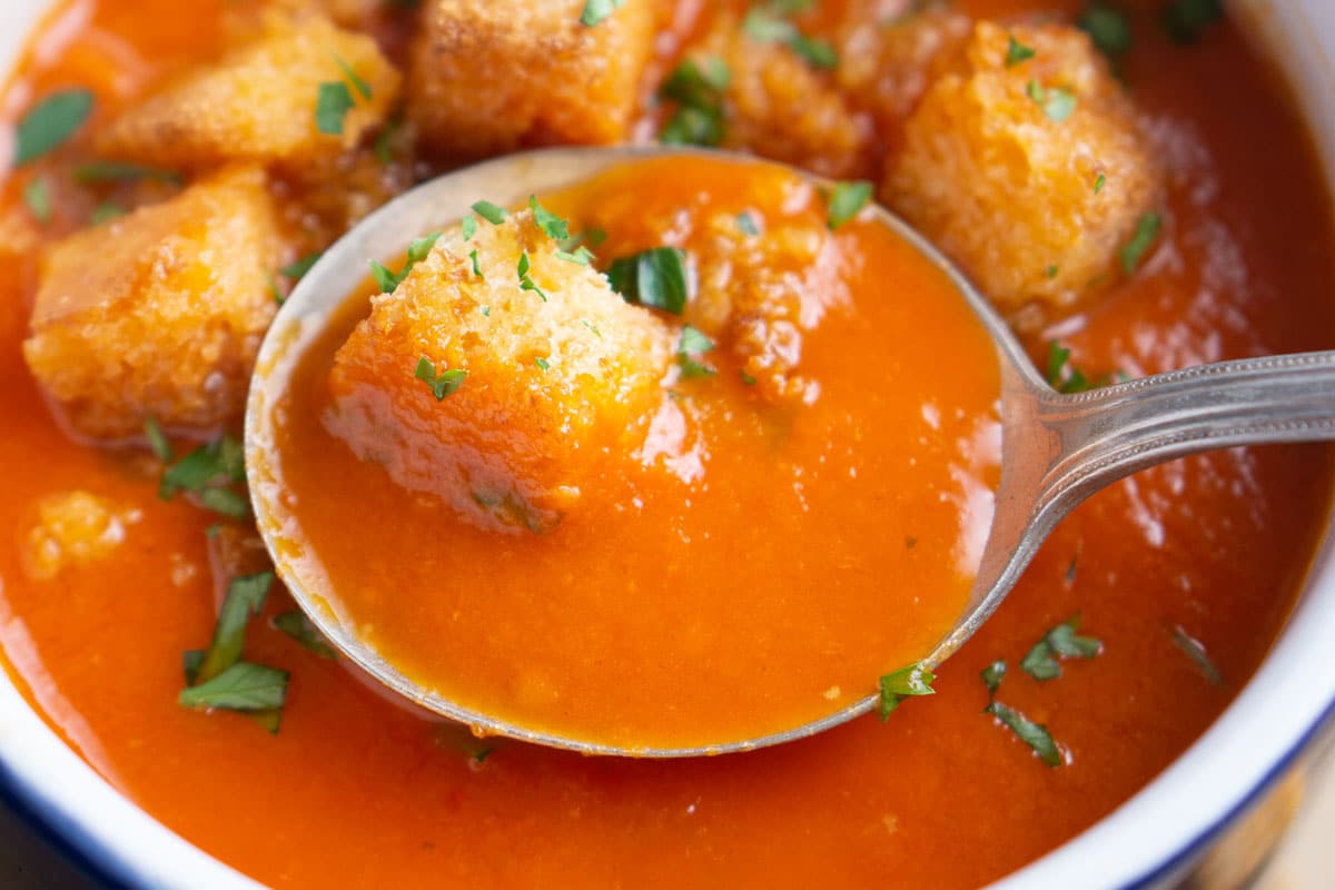 Homemade Fresh Tomato Soup: Easy Steps & Best Ingredients